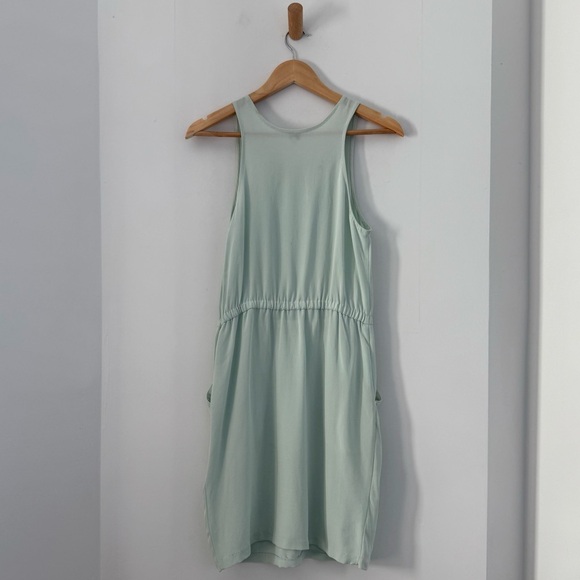 Aritzia Wilfred mint green silk sleeveless dress - size 6 (Small) - Picture 6 of 8